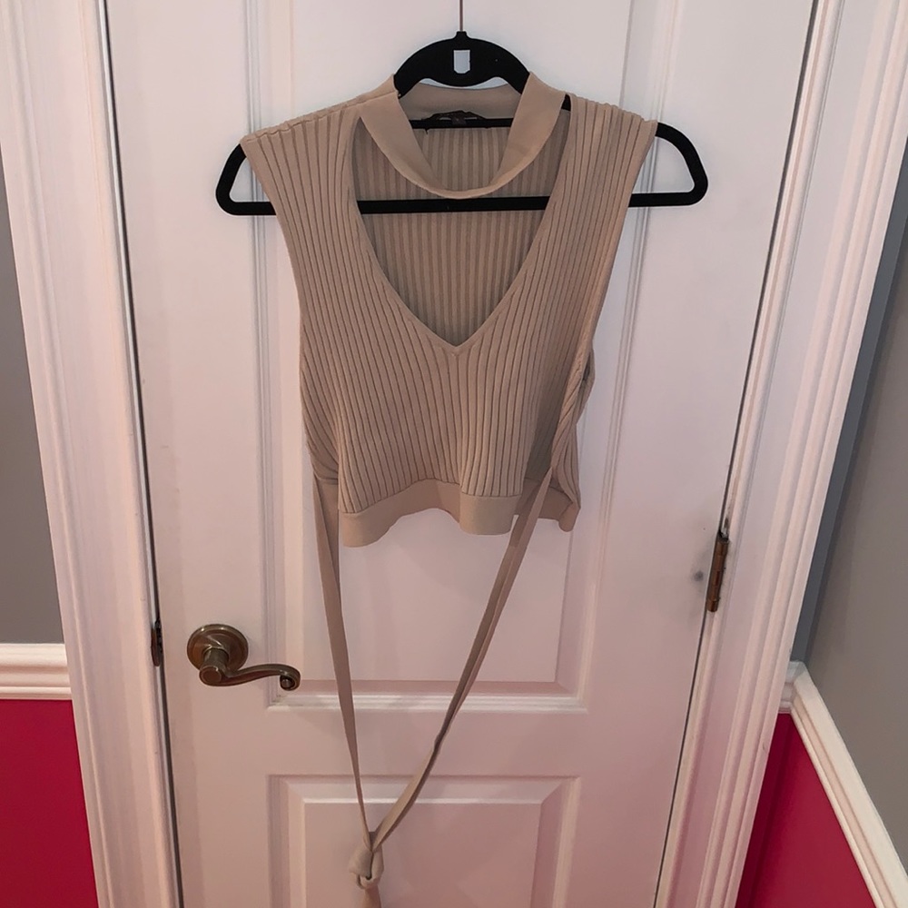 BCBG Beige Cropped top w/ wrap around straps